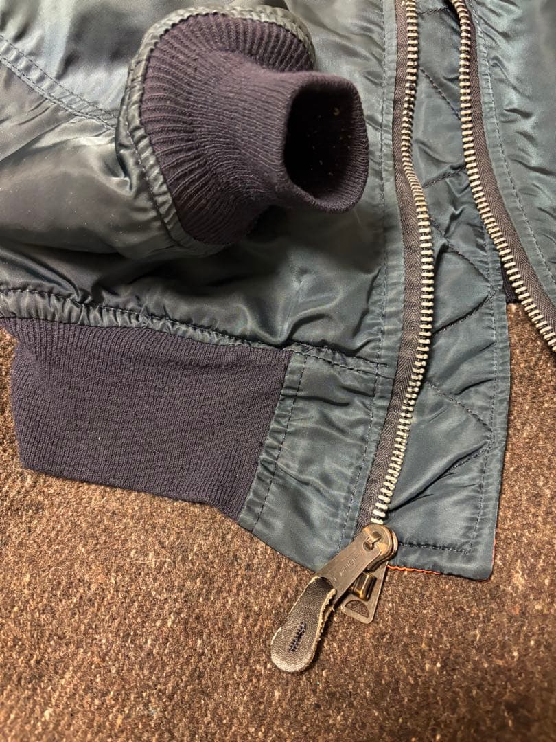 アルファインダストリーズ USA ALPHA MA-1 フライトジャケット