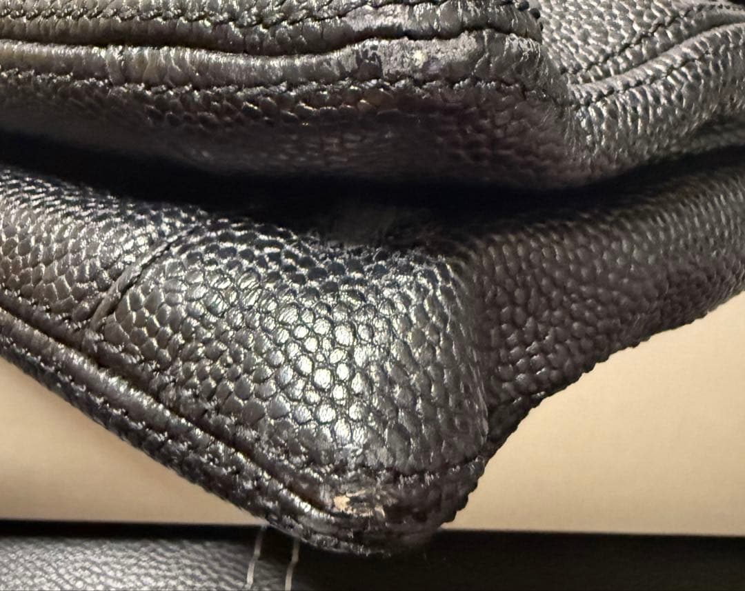 ヴィっキーCHANEL キャビアスキン　オールブラック　トートバッグ