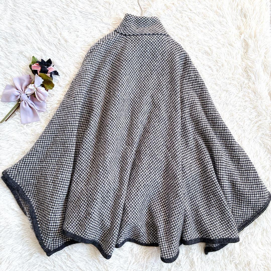 【モヘヤ混】ダーマコレクション　エレガントラインのニットポンチョ　千鳥格子柄