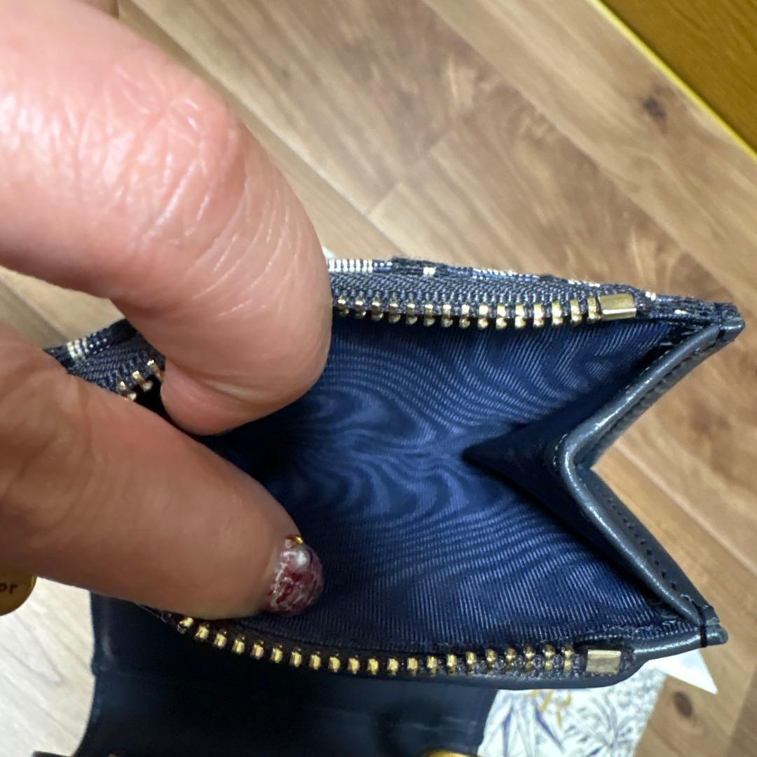 クリスチャンディオール折財布