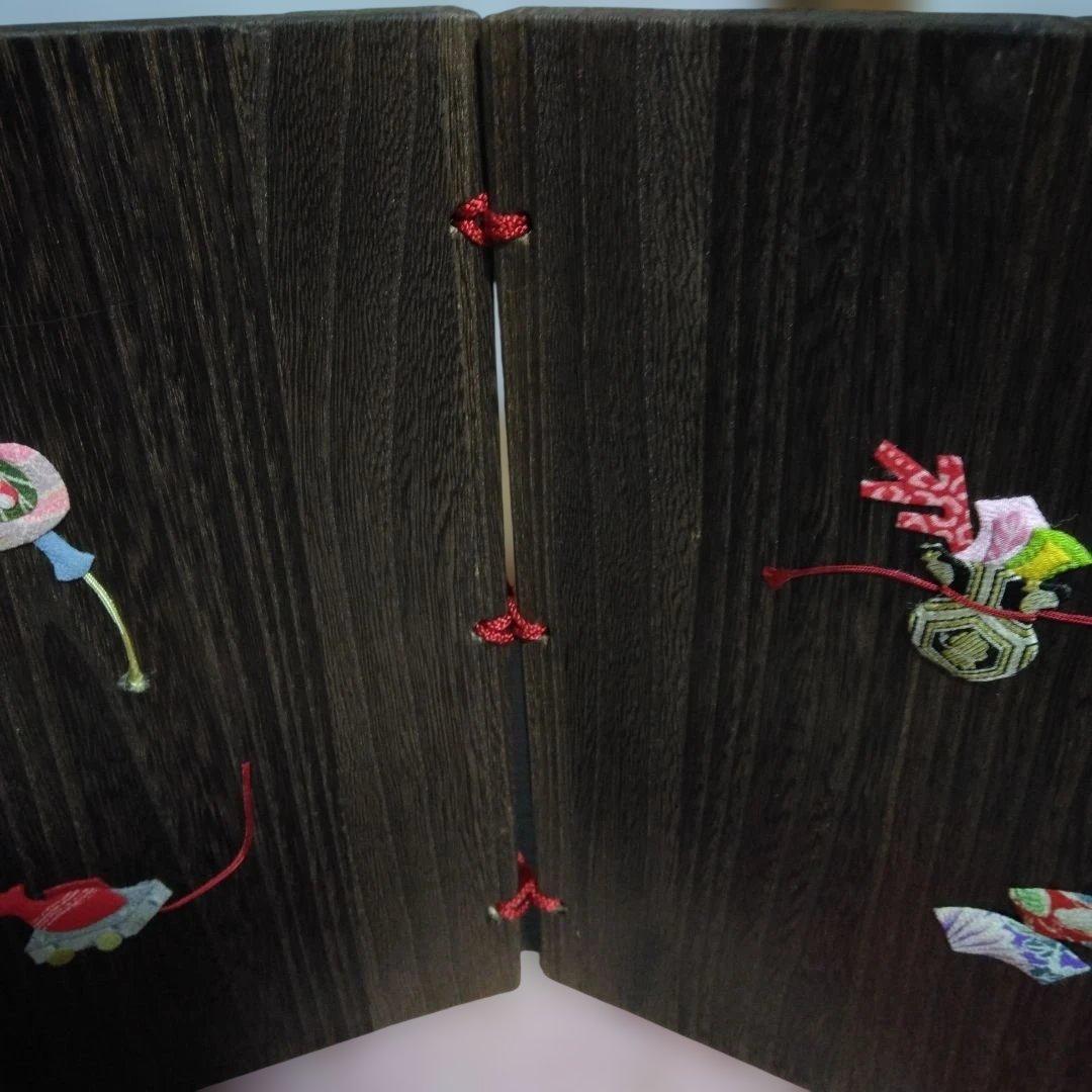 宝尽くしの桐屏風　押絵