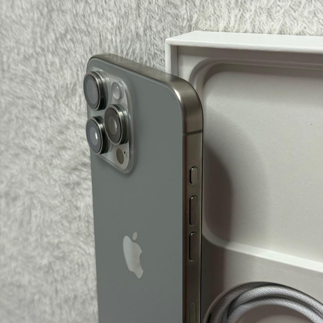 Apple iPhone 15 Pro Max 1TB チタニウム SIMフリー