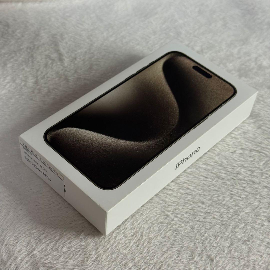 Apple iPhone 15 Pro Max 1TB チタニウム SIMフリー