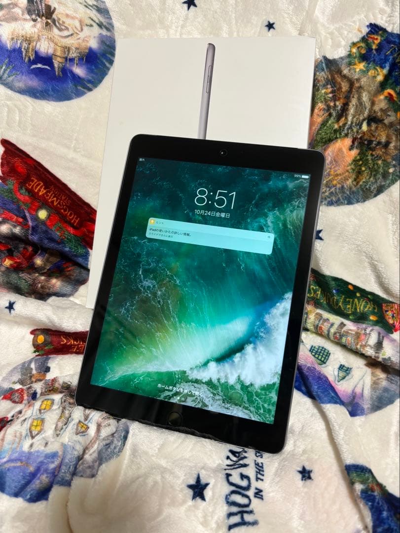 【ほぼ新品】Apple 第5世代iPad 32GB スペースグレイ