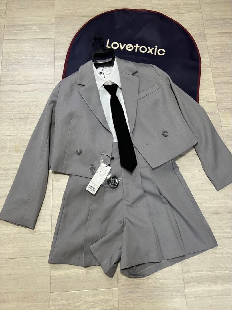 Lovetoxic グレー スーツセット(卒業式)