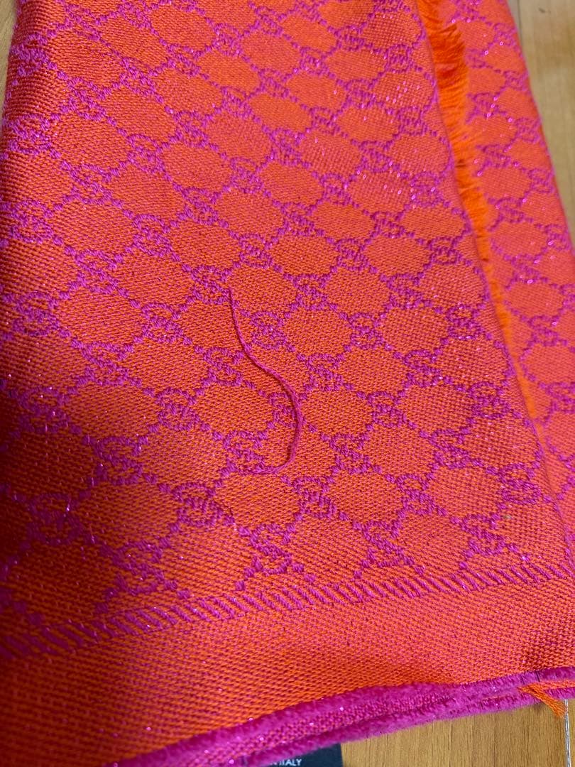 レア‼️今だけ値下げ‼️GUCCI ピンクオレンジ マフラー ほぼ未使用