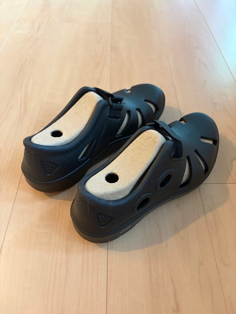 新品未使用 ウーフォス リカバリーシューズ OOFOS 29cm