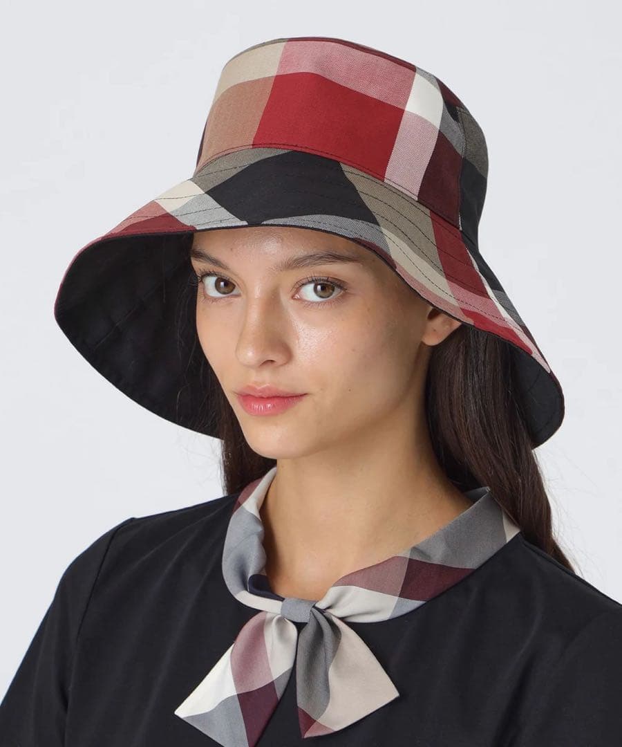 【新品】ブルーレーベル　リバーシブル　 ツバ広バケットハット　日本製