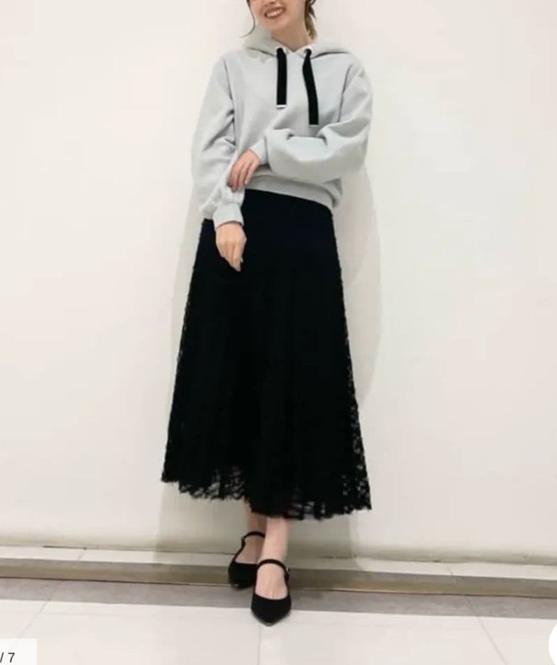 グレースコンチネンタル　ラメニットパーカー