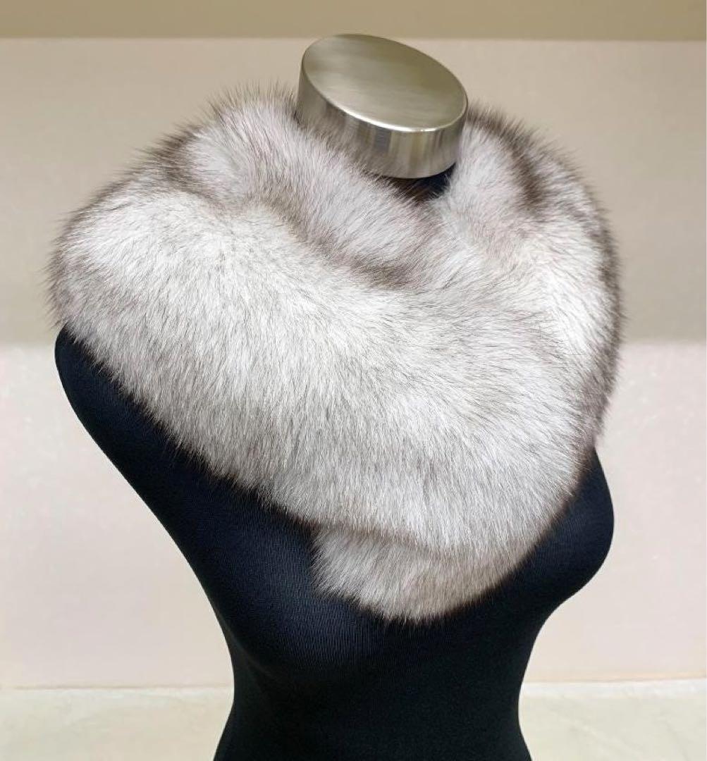 【成人式にもおすすめ】【新品 大判ファーマフラー】サガフォックス【ホワイト】