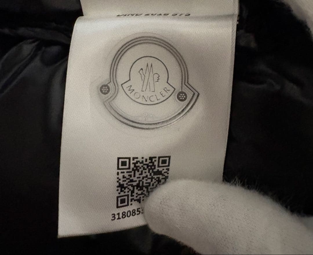 モンクレール　ダウンベスト　レディース Mサイズ