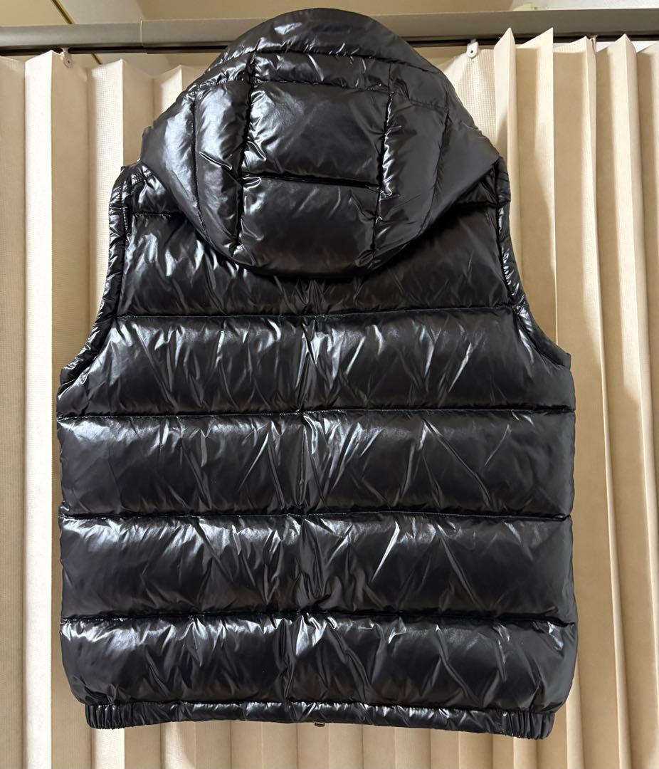 モンクレール　ダウンベスト　レディース Mサイズ