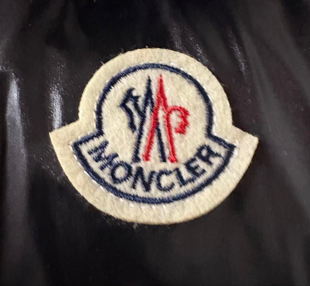 モンクレール　ダウンベスト　レディース Mサイズ