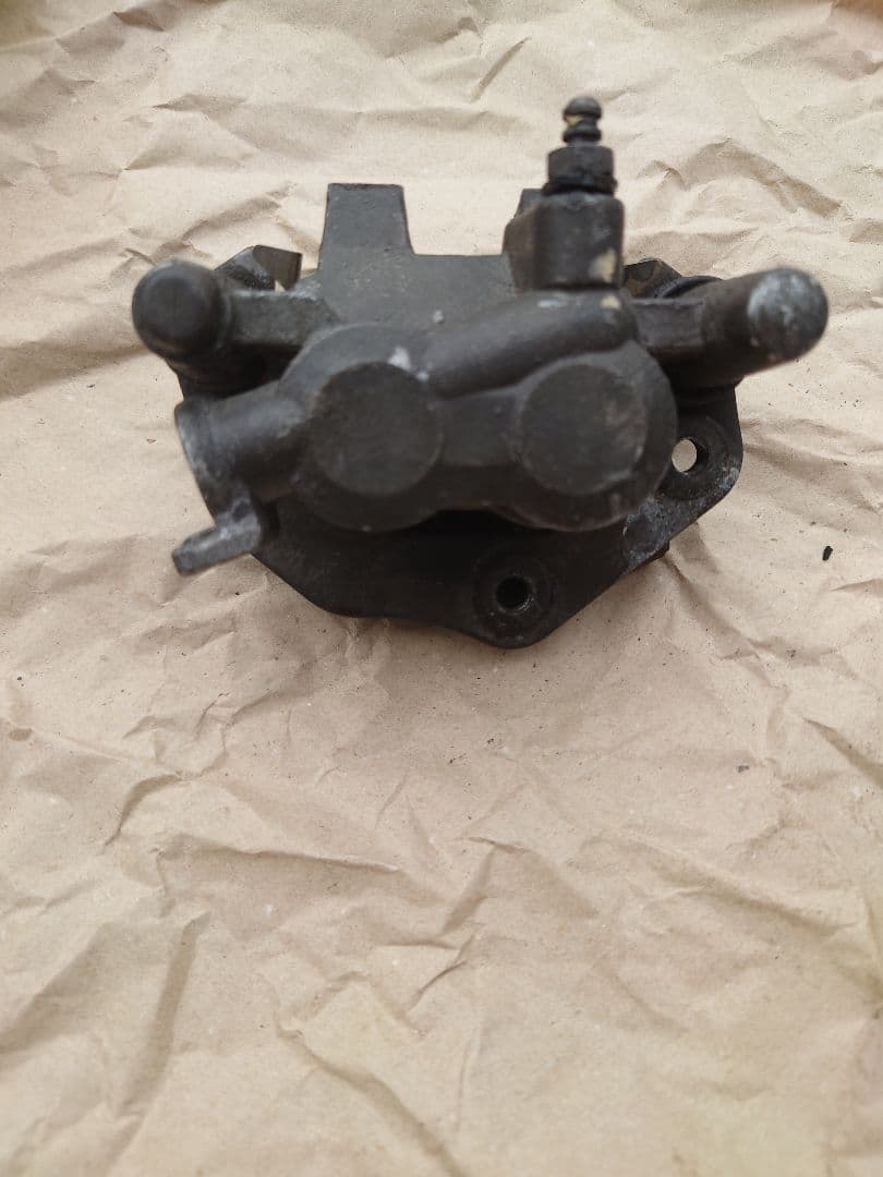 バリオス　ブレンボ40ミリ　キャリパーサポート　ゼファーリアキャリパーセット