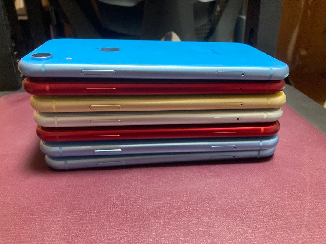 iPhone XR 64GB 2個　128GB 5個　合計7個　12
