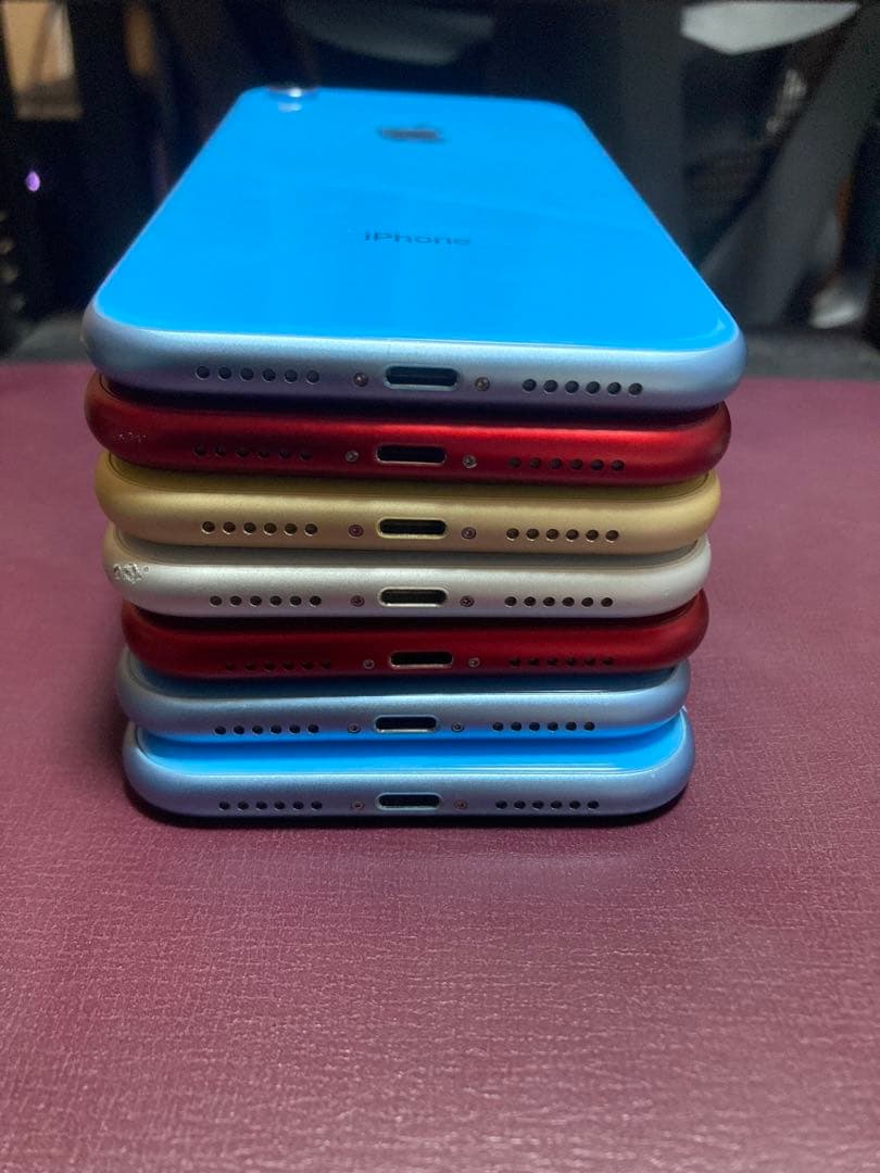 iPhone XR 64GB 2個　128GB 5個　合計7個　12