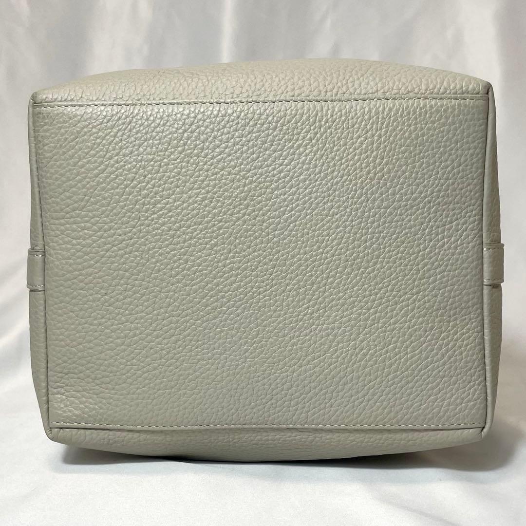 【美品】ヴァジック ボンド ナノ ショルダーバッグ 巾着型 2way アイボリー