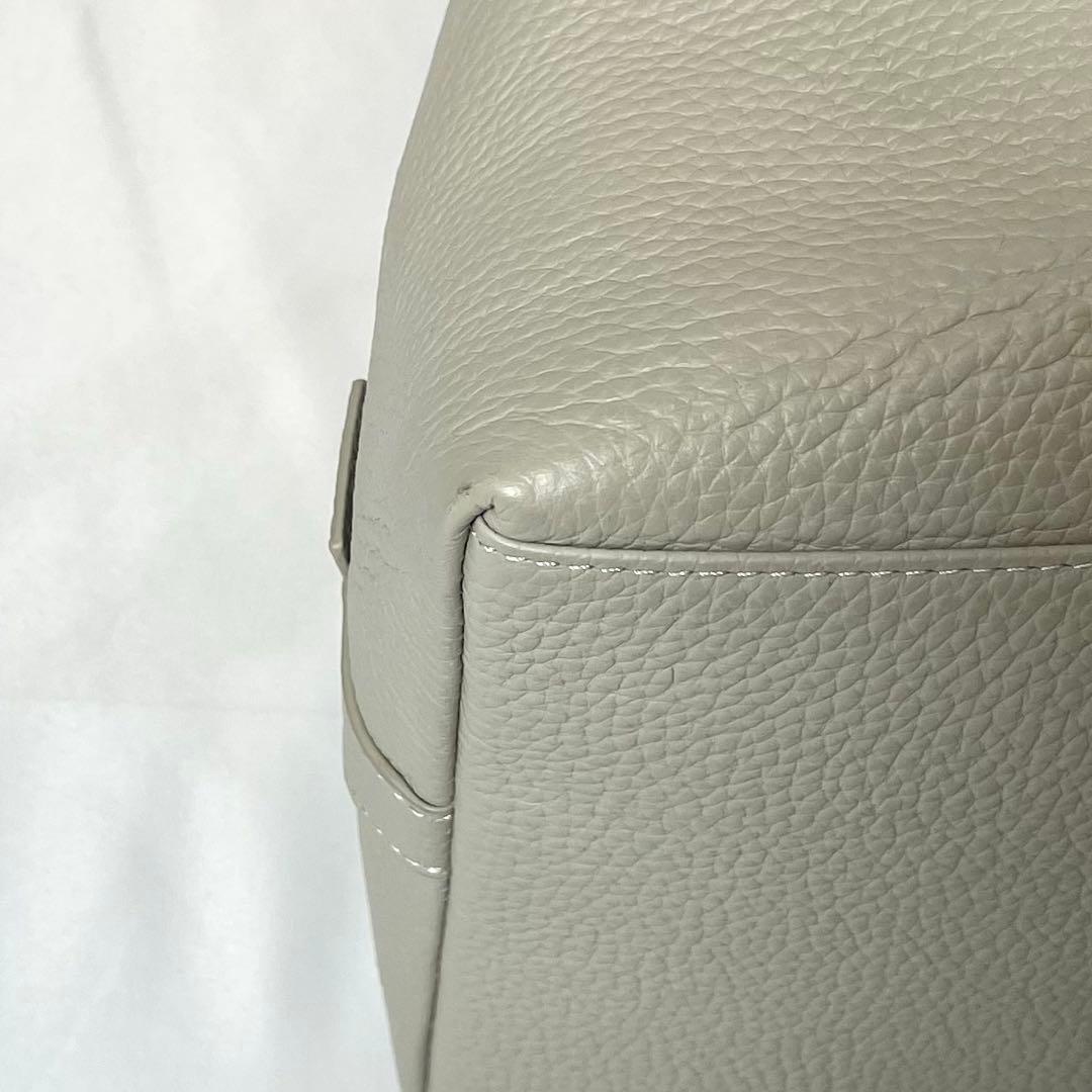 【美品】ヴァジック ボンド ナノ ショルダーバッグ 巾着型 2way アイボリー