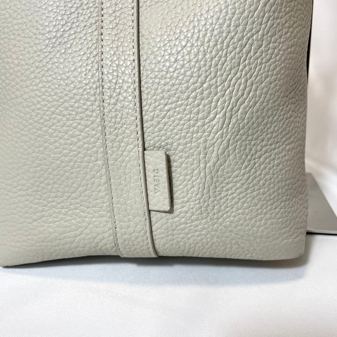 【美品】ヴァジック ボンド ナノ ショルダーバッグ 巾着型 2way アイボリー