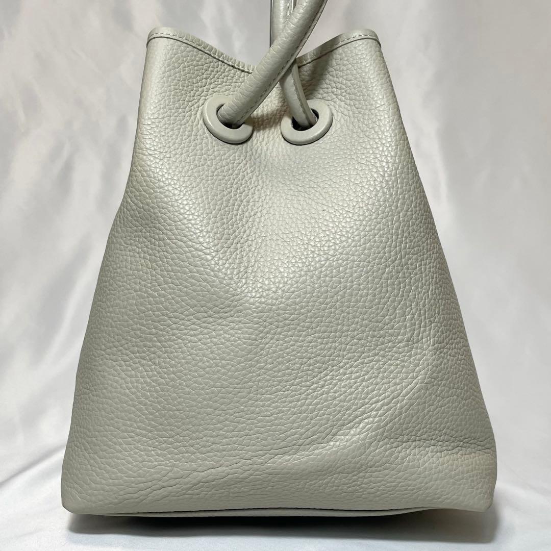 【美品】ヴァジック ボンド ナノ ショルダーバッグ 巾着型 2way アイボリー