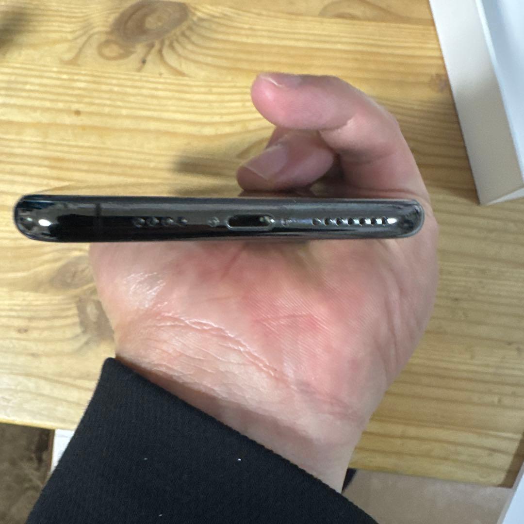 iPhone Xs Max 256GB 本体 ひび割れあり