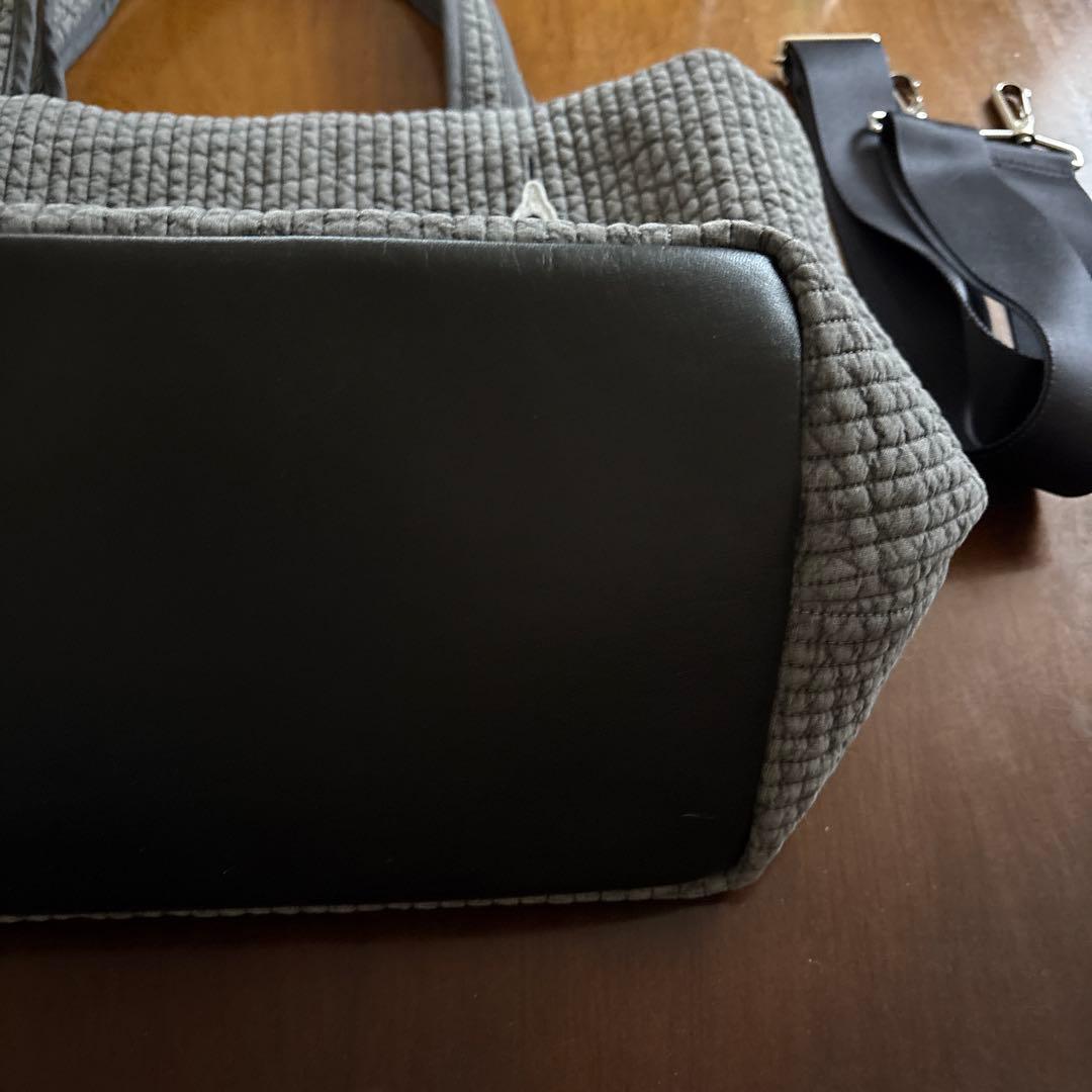 【美品】ファミリア×ピオヌンナル　ヴォヤージュ　ダークグレー