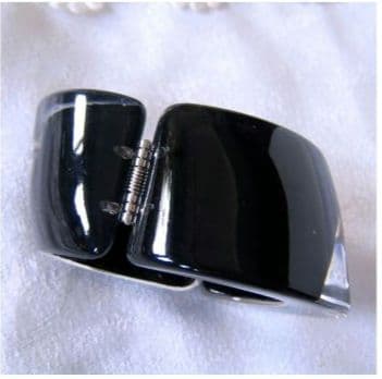 のりこみち　新品未使用 ANGELA CAPUTIクリア×ブラックバングル