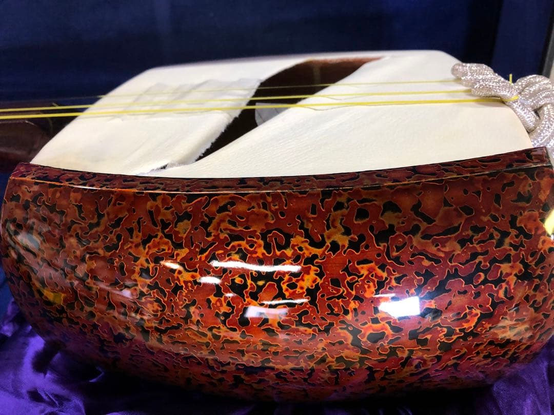 が*う様 高級津軽三味線本体 3本弦 ケース付き！太鼓部破れ有りの為300円スタ