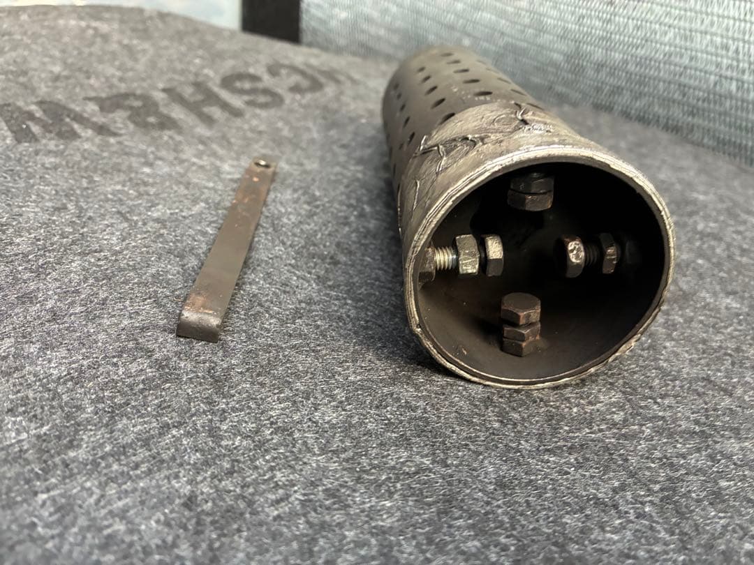 サンダーヘッダーサイレンサー