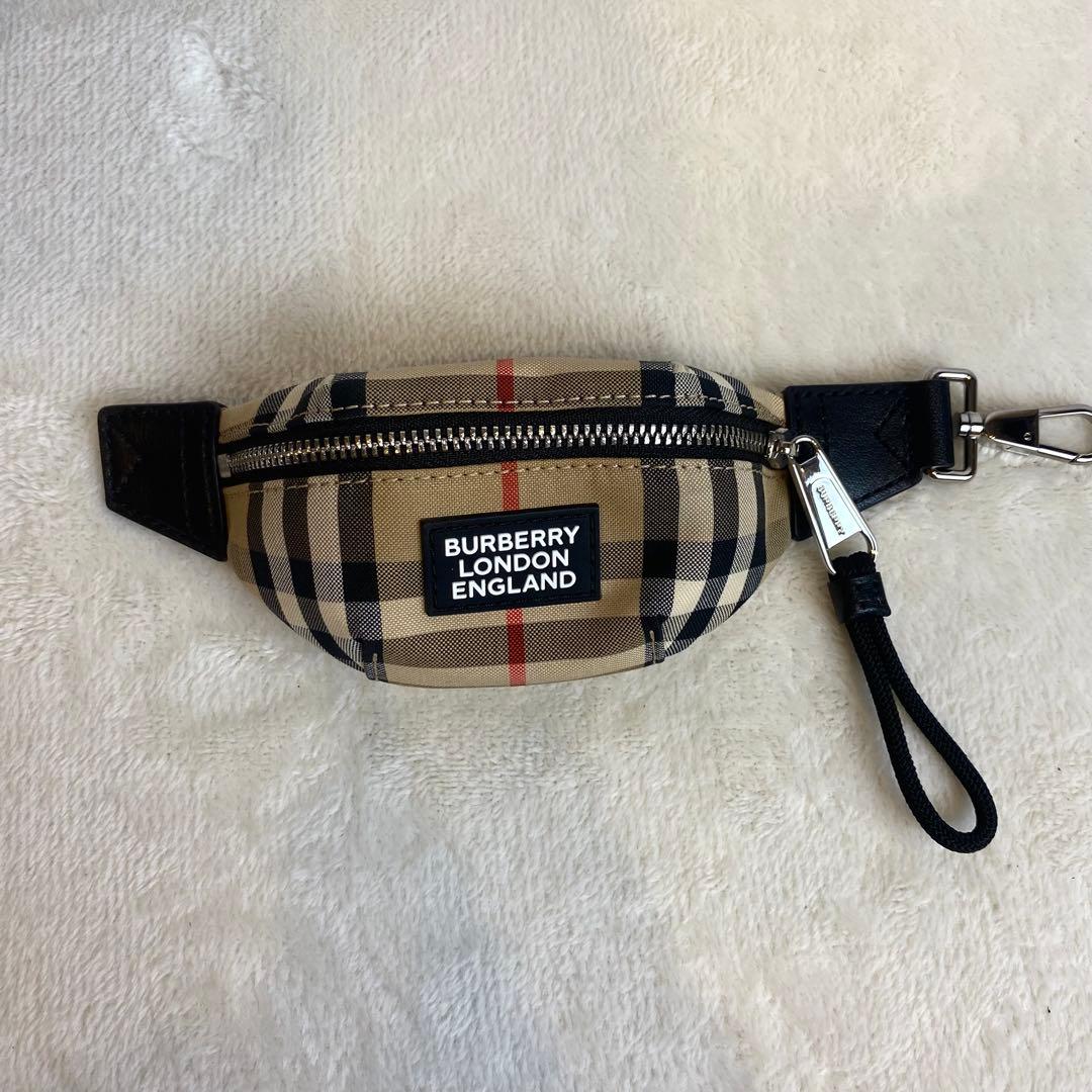 【専用】バーバリー ノバチェック ミニポーチ バッグチャーム キーリング
