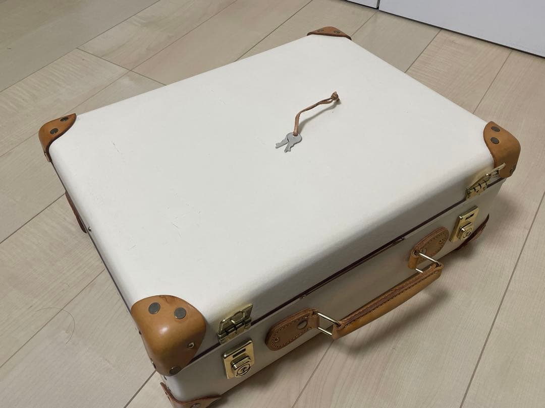 グローブトロッター エアキャビン サファリ 18インチ ベージュ