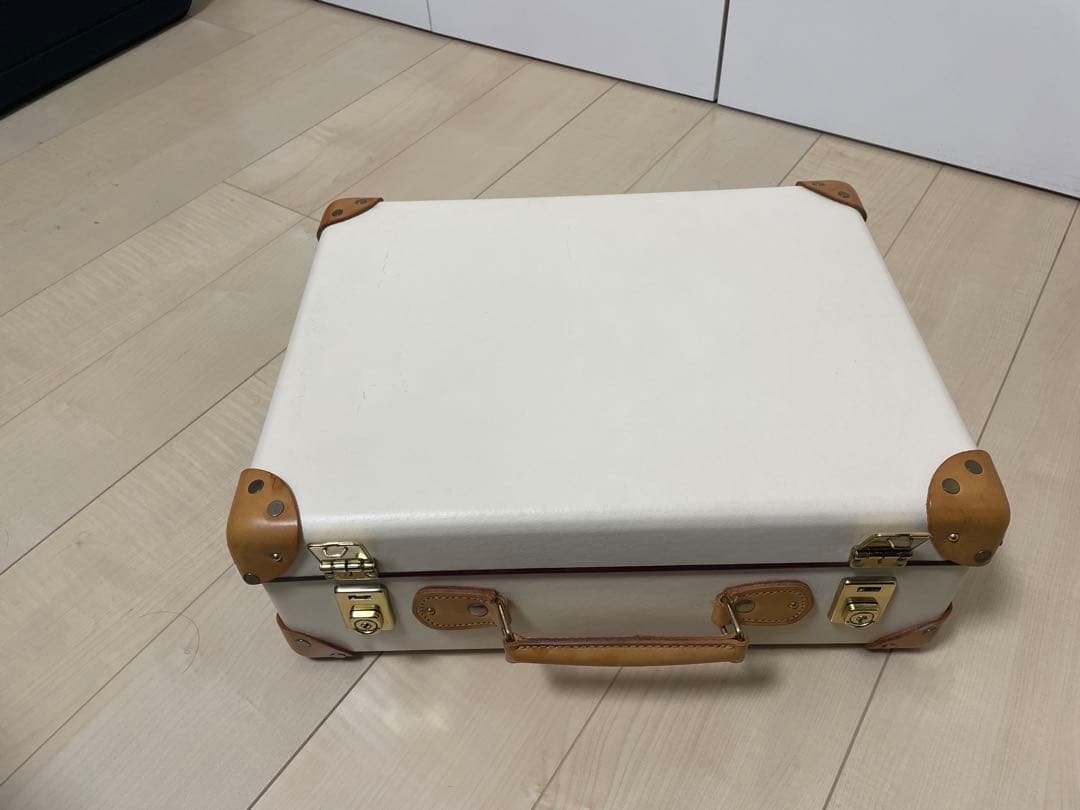 グローブトロッター エアキャビン サファリ 18インチ ベージュ