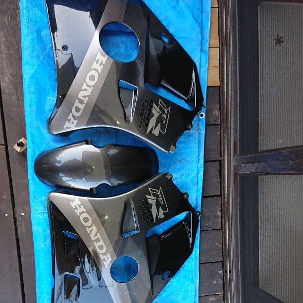 MC22 CBR250RR 純正カウル