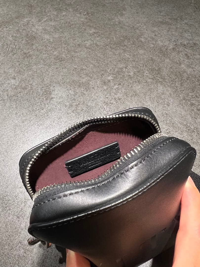 ヴァレンティノガラヴァーニ XY2B0943GUI ショルダーバッグ