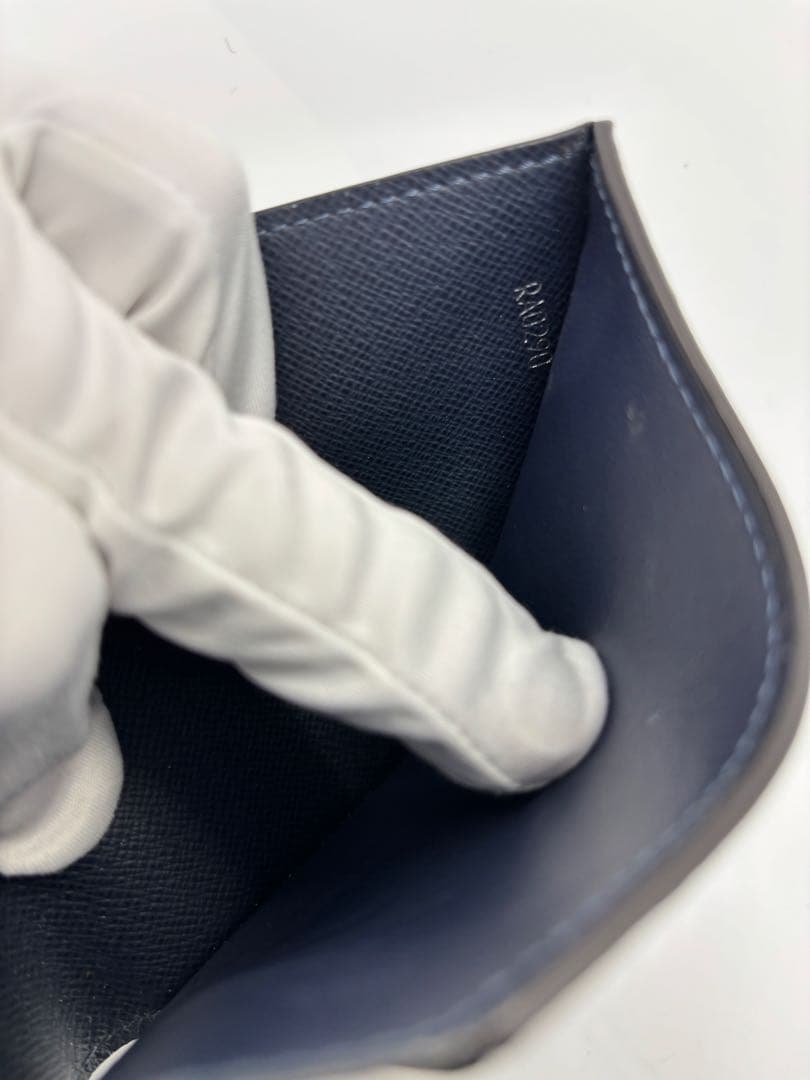 い*ー様 【美品】ルイ・ヴィトン ポルトフォイユ レザー二つ折り財布