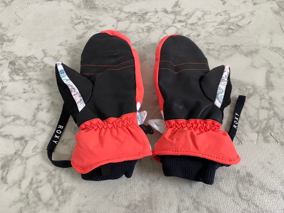 【美品】スノーボードウェアセット（ジャケット・パンツ・手袋・ゴーグル・ニット帽）