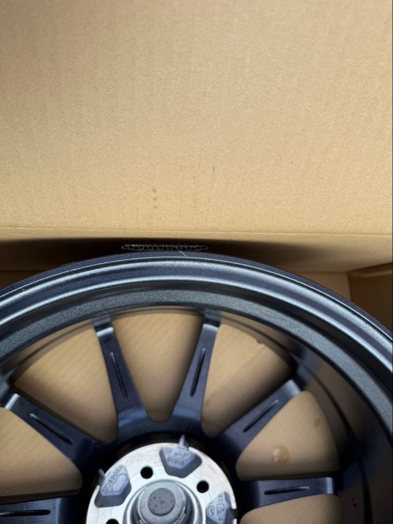 使用半年　美品　POTENZA SW010 18インチ