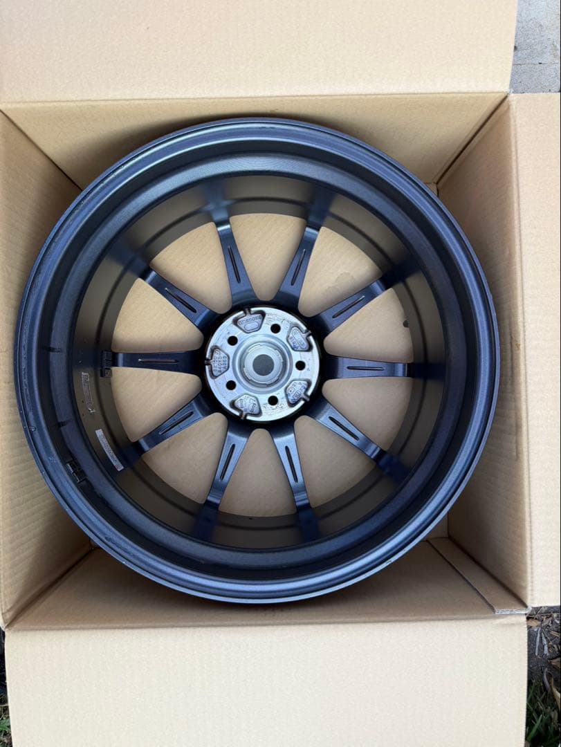 使用半年　美品　POTENZA SW010 18インチ