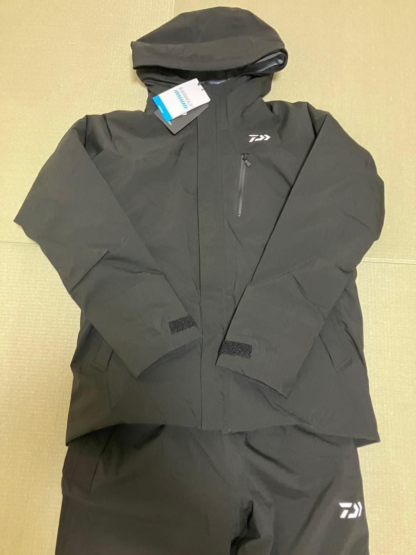 ダイワレインマックスウィンタースーツ サイズL 新品未使用 DW-3524