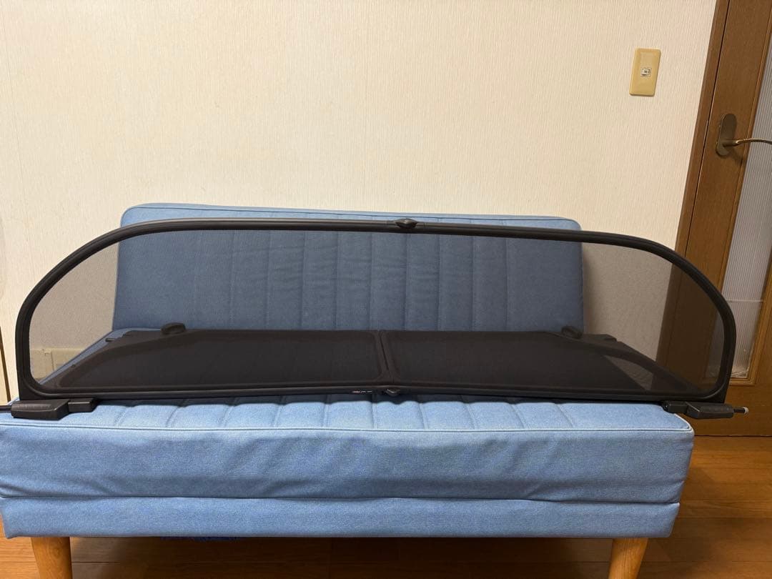  335iカブリオレ用ウインドディフレクター