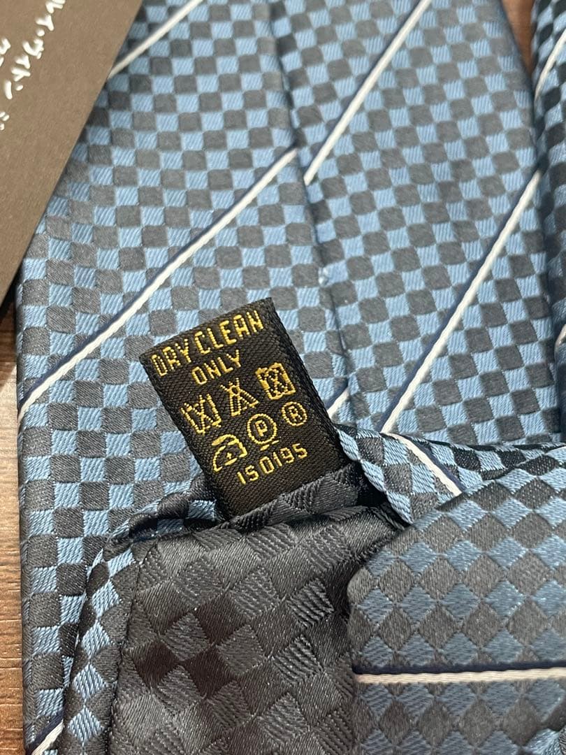 マカロン☆Louis Vuitton ネクタイ　未使用