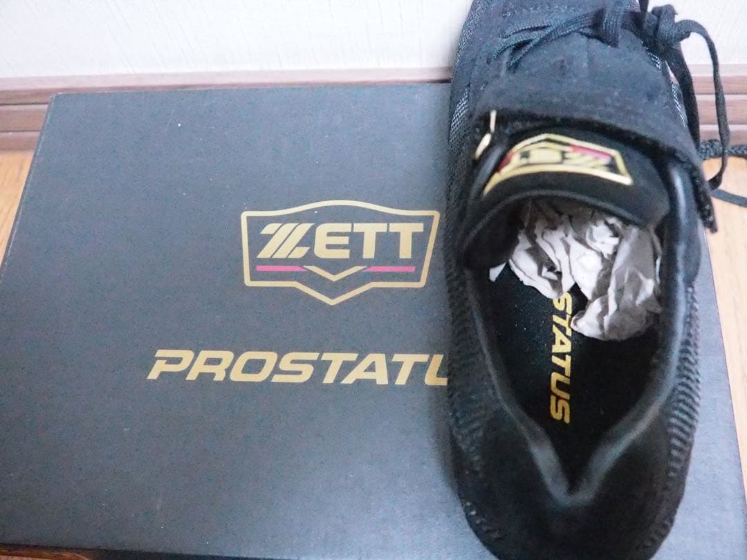 新品未使用【27.5cmゼット　プロステイタス】野球用埋め込み型金具スパイク。