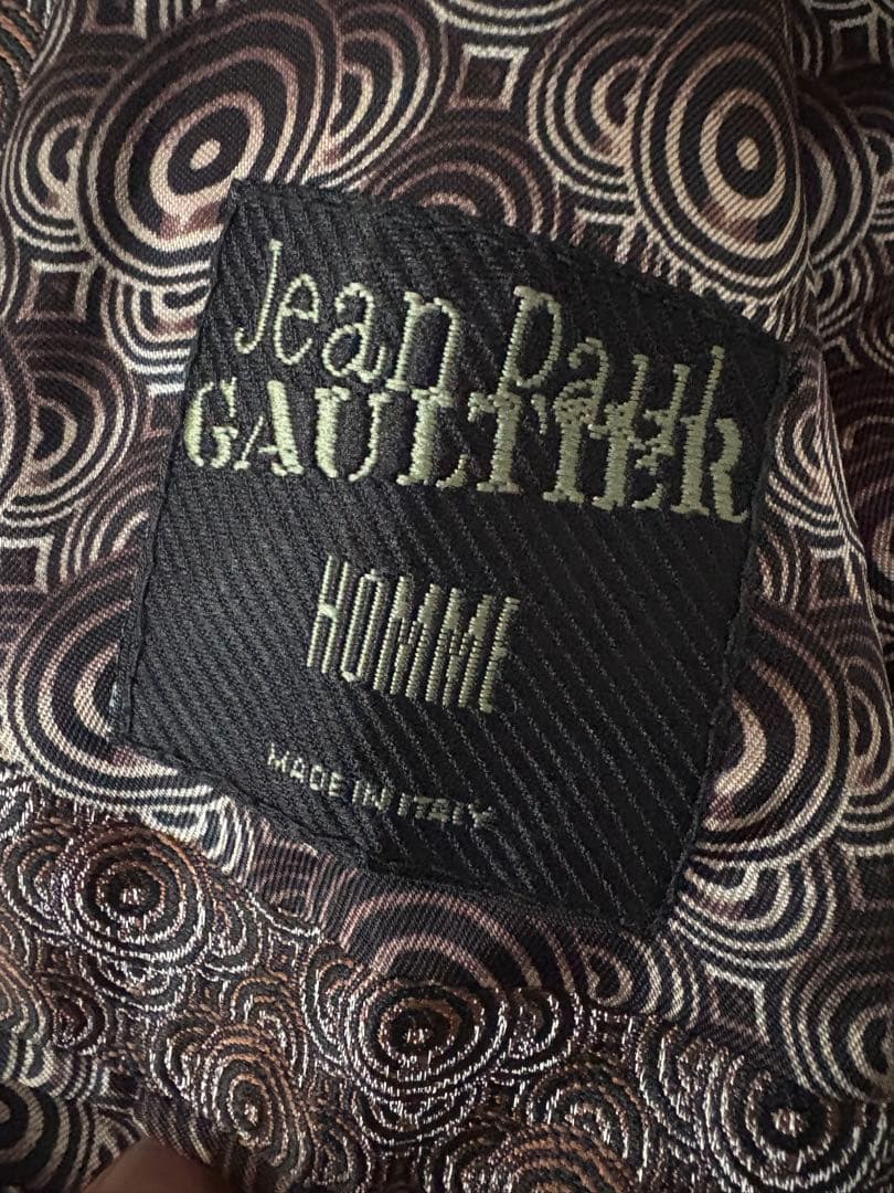 美品ゴルチェ ブラウン系模様入りスーツセット