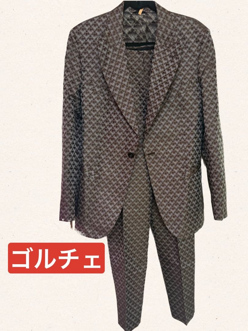 美品ゴルチェ ブラウン系模様入りスーツセット