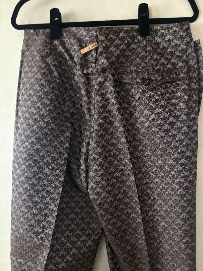 美品ゴルチェ ブラウン系模様入りスーツセット