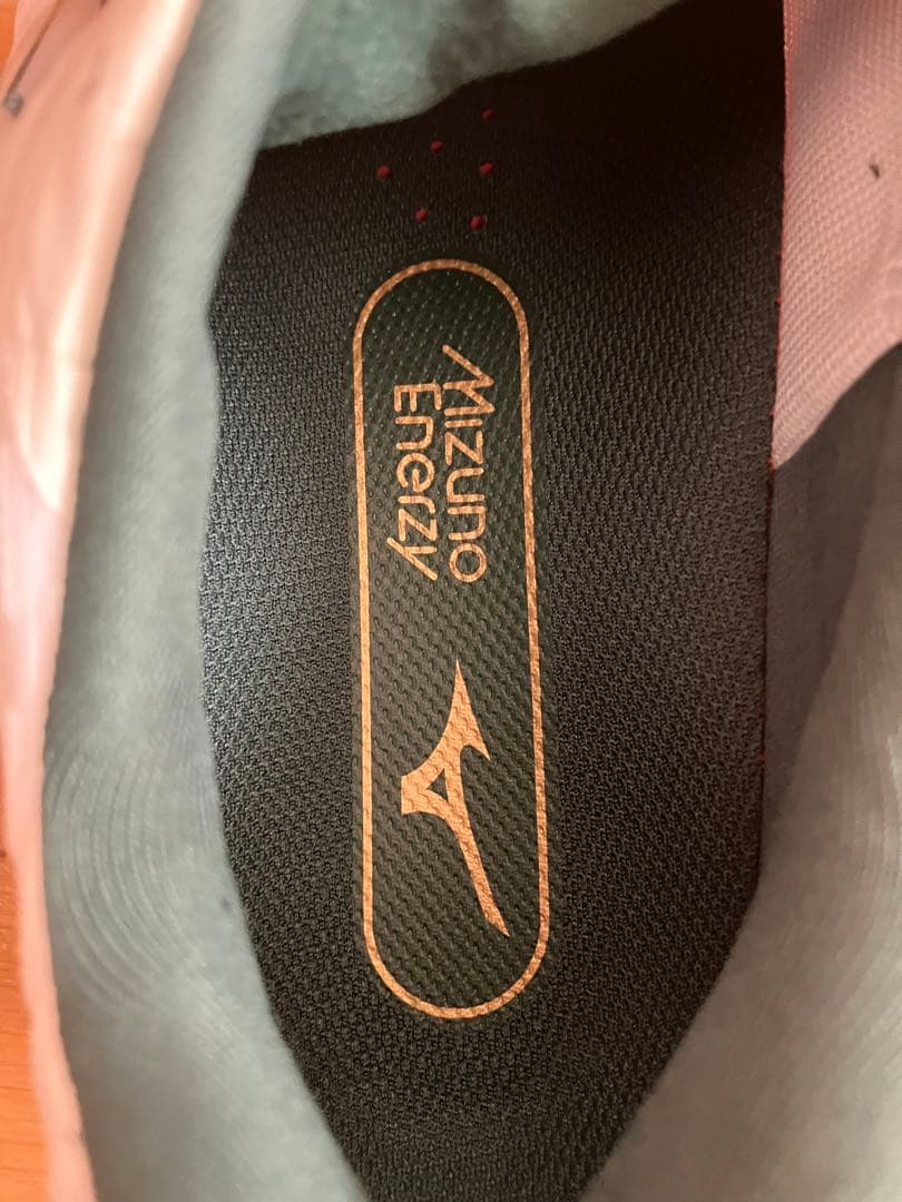 Mizuno Enerzy バレーボールシューズ ホワイト/グリーン26.0cm