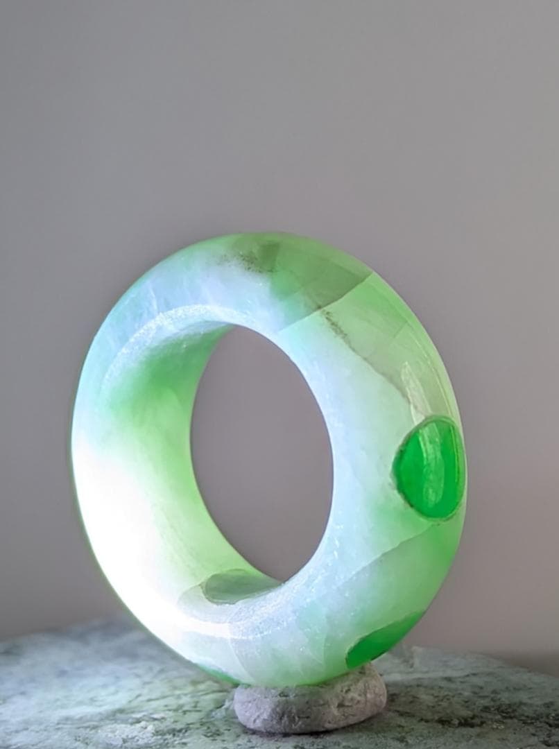 糸魚川翡翠 緑色10号〜15号 　リング指輪　勾玉