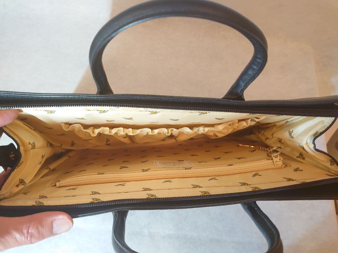 ヴィヴィアン・ウエストウッド　ビジネスバッグ