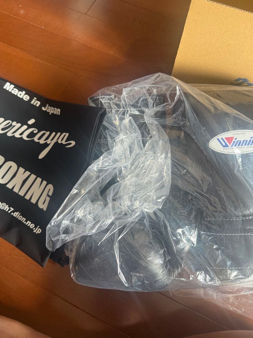 ウイニング　ボクシンググローブ14オンス　新品