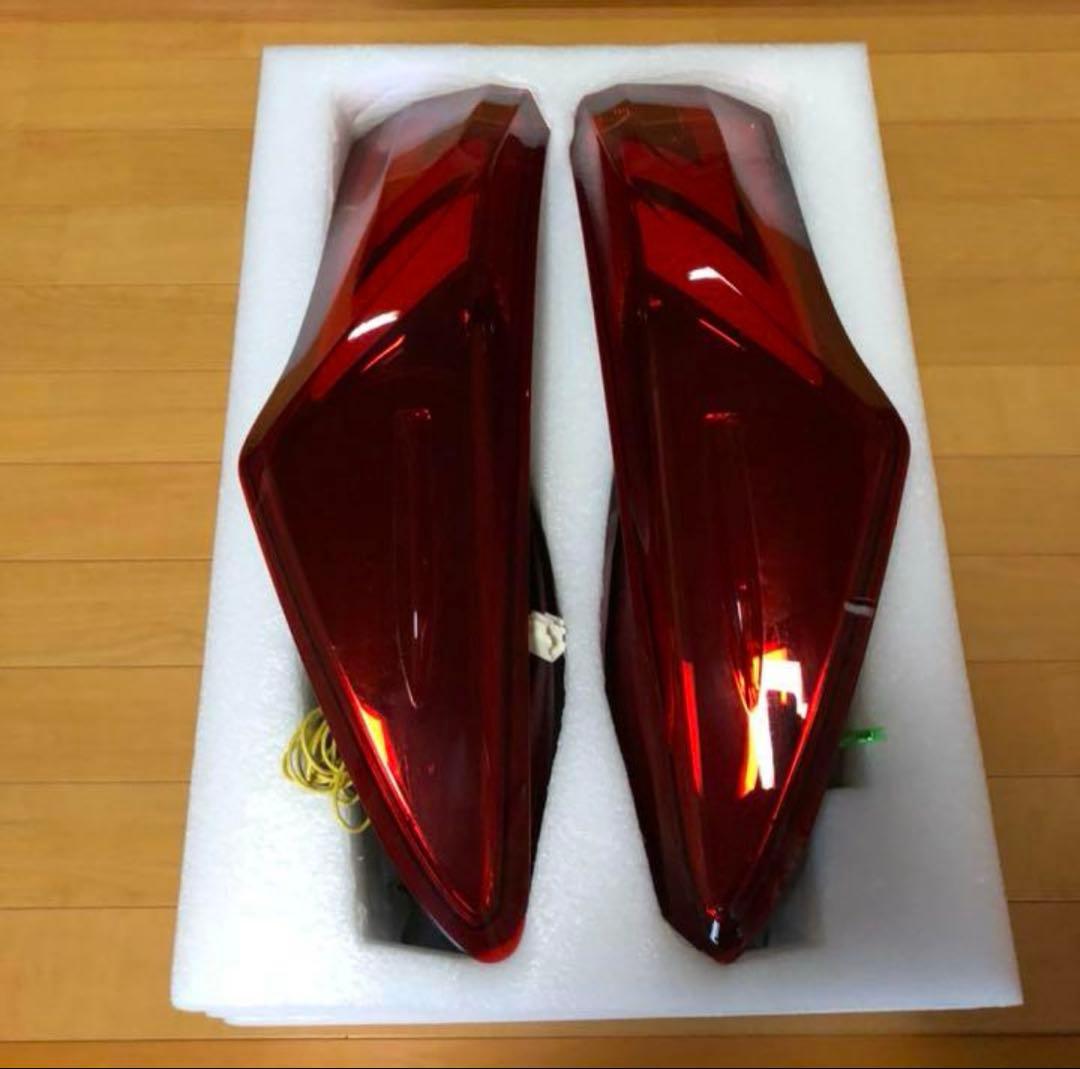 ハリアー60 ヴァレンティレッドテールランプ